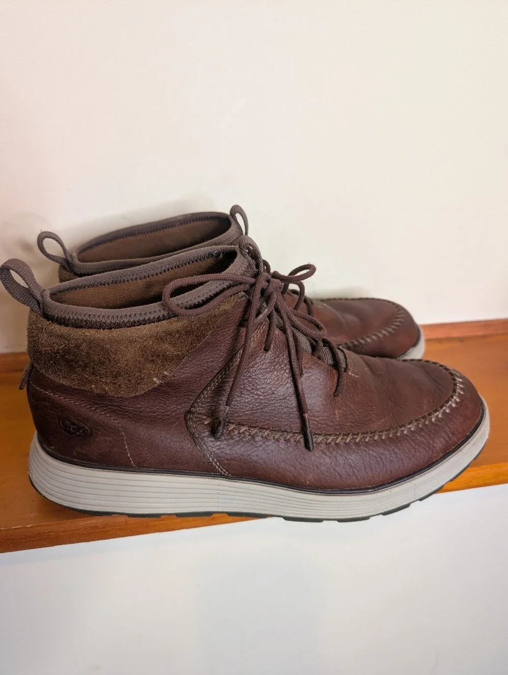 Chaco Brown Leather Moc Toe Chukka Boots Lace Up Suede Collar Mens Sz 10